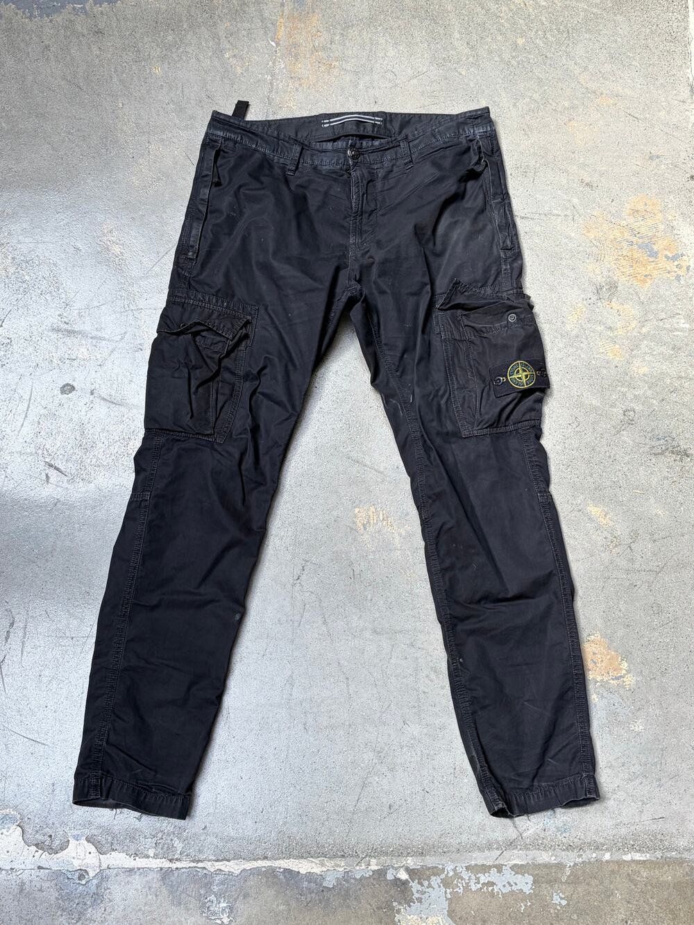 Stone Island Cargo Pants Slim Fit Black (34) (Pre-Owned)